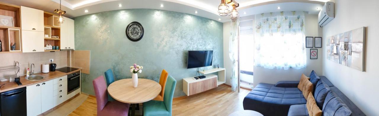 Laura Apartment Novi Sad Exterior photo